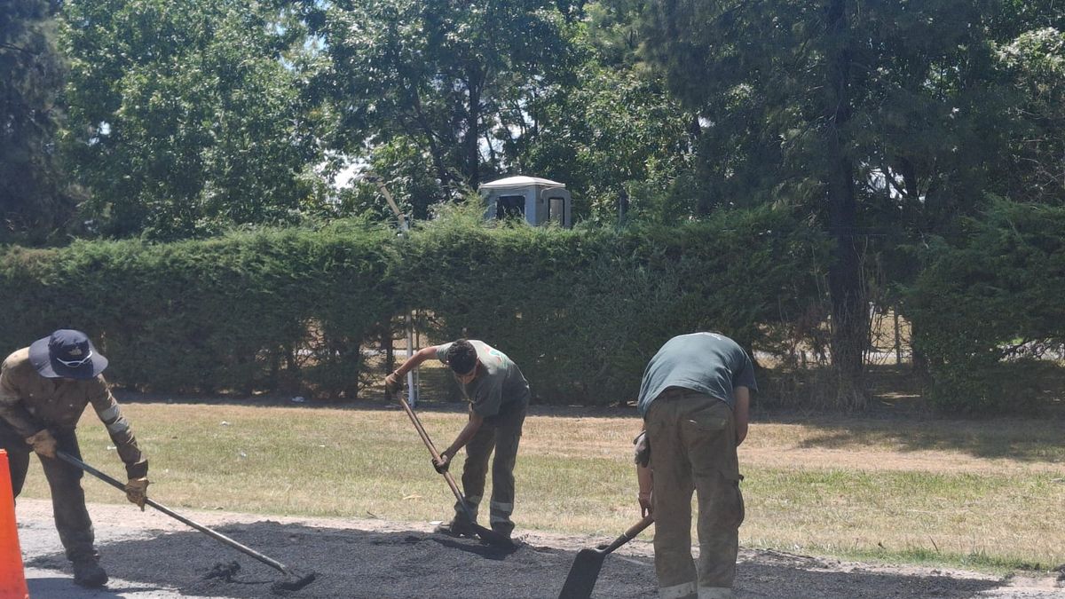 Avanzan los trabajos de bacheo en Canning 1 Avanzan los trabajos de bacheo en Canning