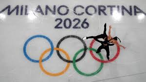 <html>
<head> <title>Taylor Swift lanza videoclip 'Opalite' y revoluciona Billboard</title>
</head>
<body> <h1>Taylor Swift lanza videoclip 'Opalite' y revoluciona Billboard</h1> <p>Los fanáticos de <strong>Taylor Swift</strong> están en vilo ante el próximo lanzamiento del videoclip 'Opalite'. Esta producción musical promete ser un hito en la carrera de la artista, quien ha sabido reinventarse y captar la atención de su público. Con una fecha de estreno dada a conocer recientemente, todos los ojos están puestos en lo que será este nuevo capítulo en la trayectoria de la cantante.</p> <h2>Nuevas reglas de Billboard y la estrategia de Taylor Swift</h2> <p>En un movimiento que ha generado revuelo en la industria, <strong>Taylor Swift</strong> se convierte en la primera artista en aprovechar las nuevas reglas de Billboard. Esto representa un cambio significativo en la forma en que se lanzan y promocionan los videoclips y canciones. Su estrategia innovadora con 'Opalite' no solo redefine su acercamiento al mercado, sino que también marca una nueva era para otros artistas.</p> <h2>El videoclip de 'Opalite' no estará disponible en YouTube hasta el 8 de febrero</h2> <p>Uno de los aspectos más comentados del lanzamiento de 'Opalite' es que el videoclip no estará disponible en YouTube hasta el 8 de febrero. Esta decisión ha dejado a muchos fans expectantes y ha desatado una serie de especulaciones sobre las razones detrás de esta estrategia. ¿Qué sorpresas nos deparará <strong>Taylor Swift</strong> con este lanzamiento exclusivo? Solo el tiempo lo dirá.</p> <h2>Conclusión</h2> <p>Sin duda, <strong>Taylor Swift</strong> se mantiene en el centro de la atención musical, con su nuevo videoclip y las innovaciones en su estrategia de lanzamiento. Estemos atentos a lo que vendrá, ya que la artista continúa sorprendiendo y redefiniendo el panorama de la música.</p>
</body>
</html> 5 taylor swift