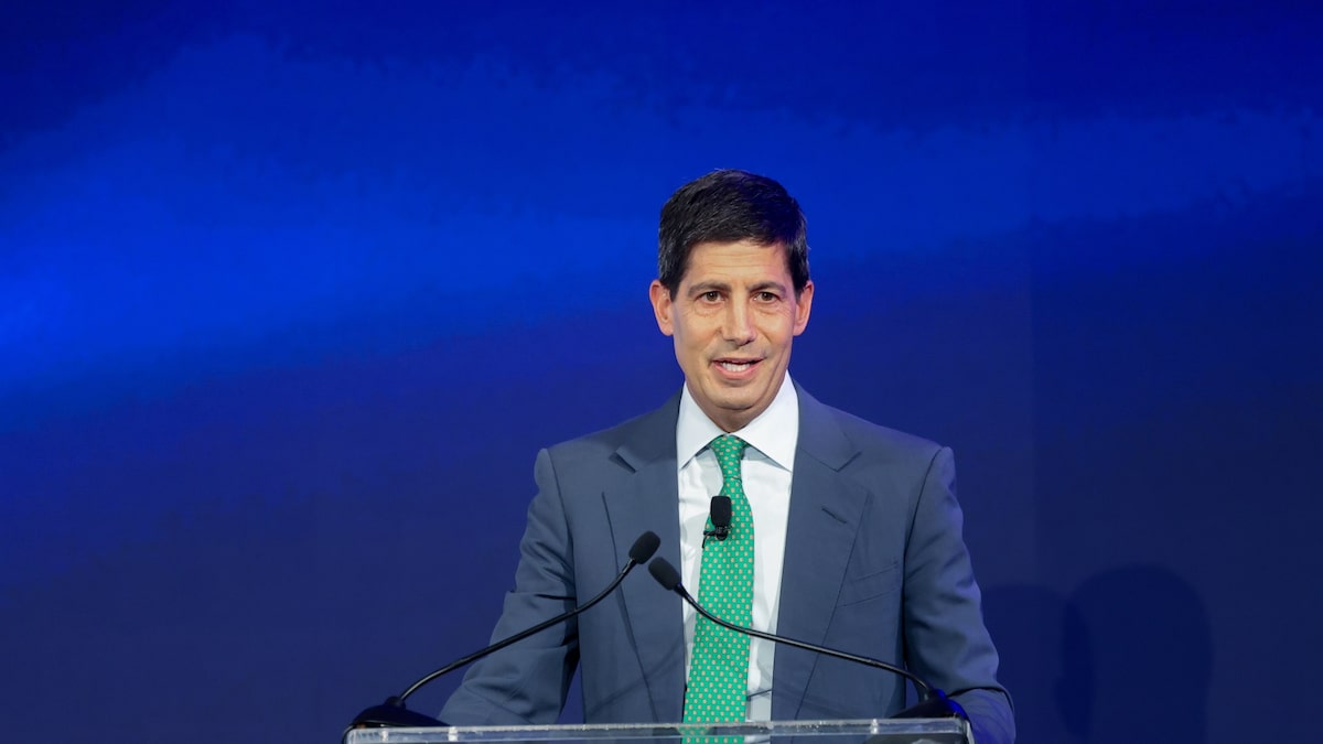 Trump afirma que Warsh, su candidato para la Fed, podría hacer crecer la economía un 15%