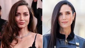 <h1>Jennifer Connelly y Ana de Armas protagonizan "Safe Houses", la nueva serie de espionaje de Apple TV+</h1> 4 jennifer connelly