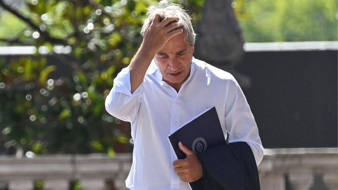 Caputo intenta desviar la atención del IPC en un día frenético 1 Caputo intenta desviar la atención del IPC en un día frenético